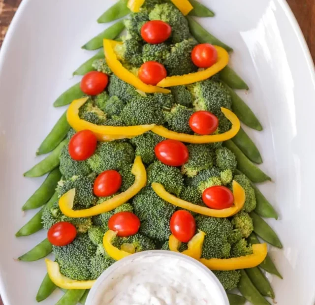 CHRISTMAS VEGGIE TRAY RECIPE