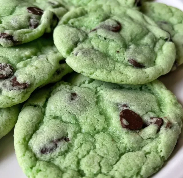 MINT CHOCOLATE CHIP COOKIES RECIPE