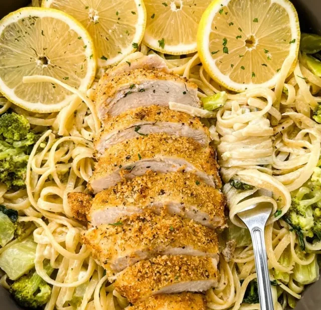 CREAMY LEMON CHICKEN PASTA RECIPE