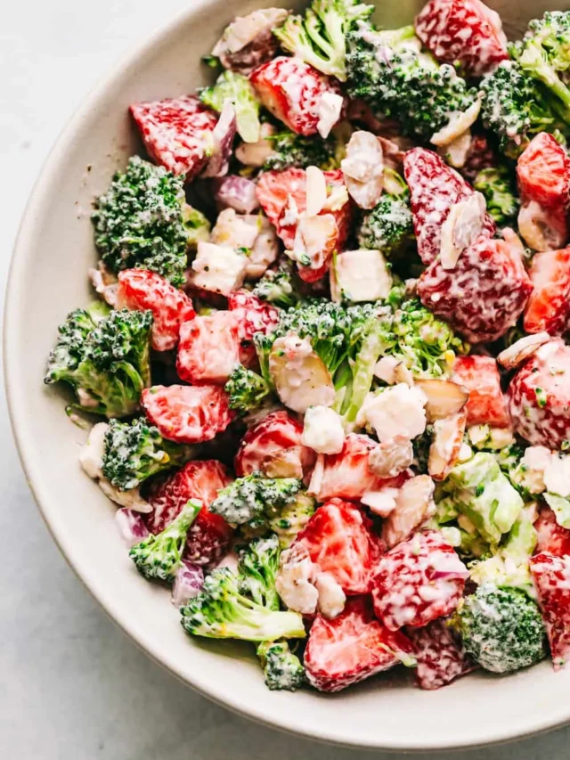 BROCCOLI STRAWBERRY SALAD RECIPE